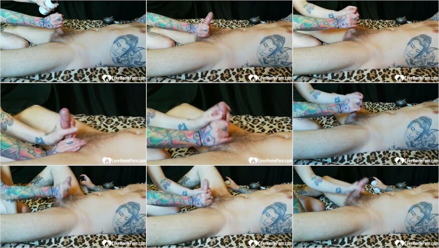 Treaing My Tattooed Boyfriend With A Nice Slippery Handjob - Bokep Barat