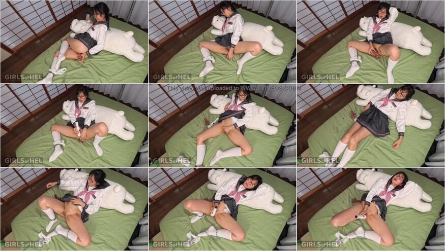 Bokep Barat Sexy Japanese Sailor Girl Fucks Both Holes With Dildos While Stepdad Films Her