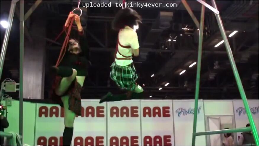 Bondage Live Show 4