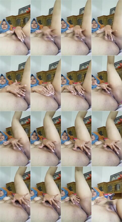 Bokep Hijab Hijab Doyan Maen Susu Ngelihatin Lubang Tempiknya Yg Berbulu - Bokeplah