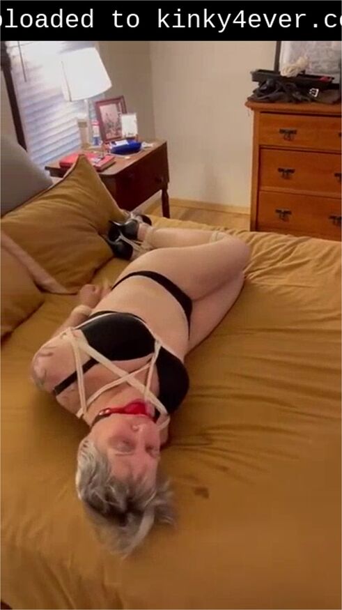 Lazy Sunday Foreplay