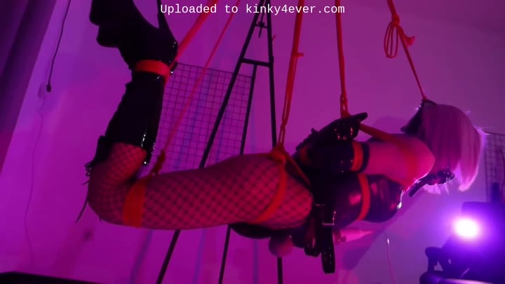 Cd Bondage