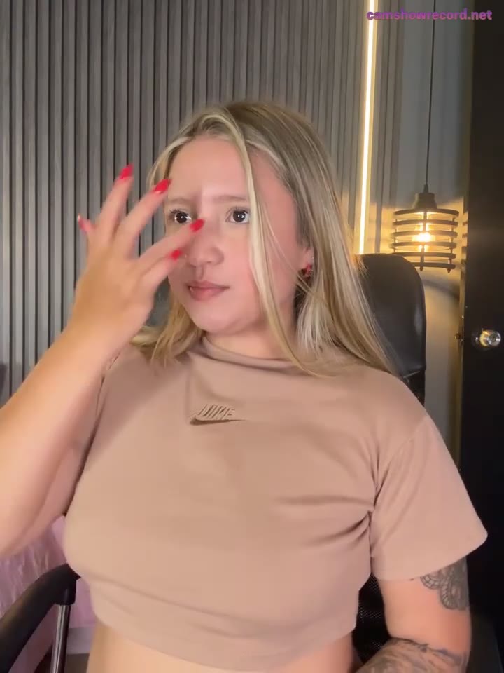 Webcam Model MiaPetit_ Videos