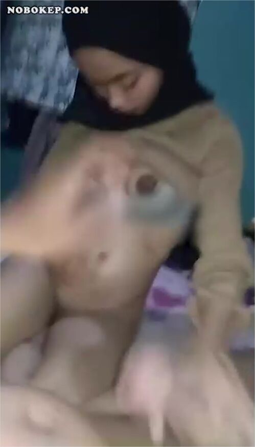 Bokep Indo Selingkuh Ngentot Binor Berhijab Di Kost - Bokepindoh