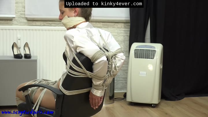 Bondage 183