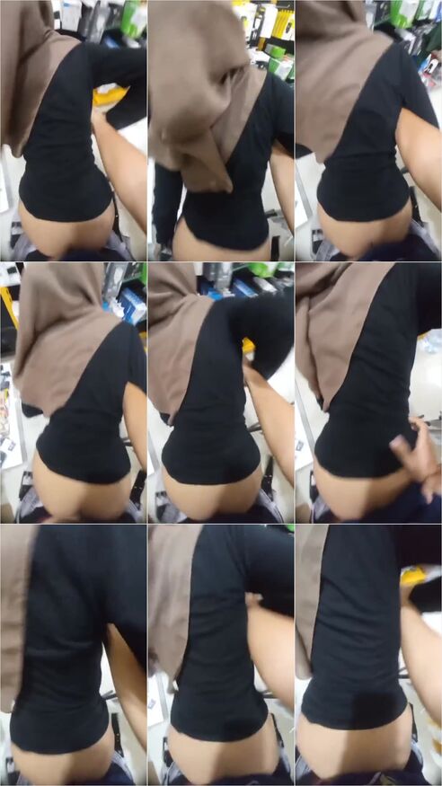 Bokep Karyawan Jilbab Kena Entot Bos Pemilik Konter Hp - Bokeplah
