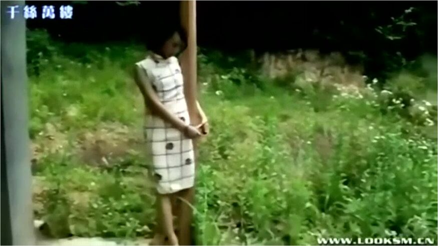 Outdoor Bondage Photoshoot Of Chinese Girls