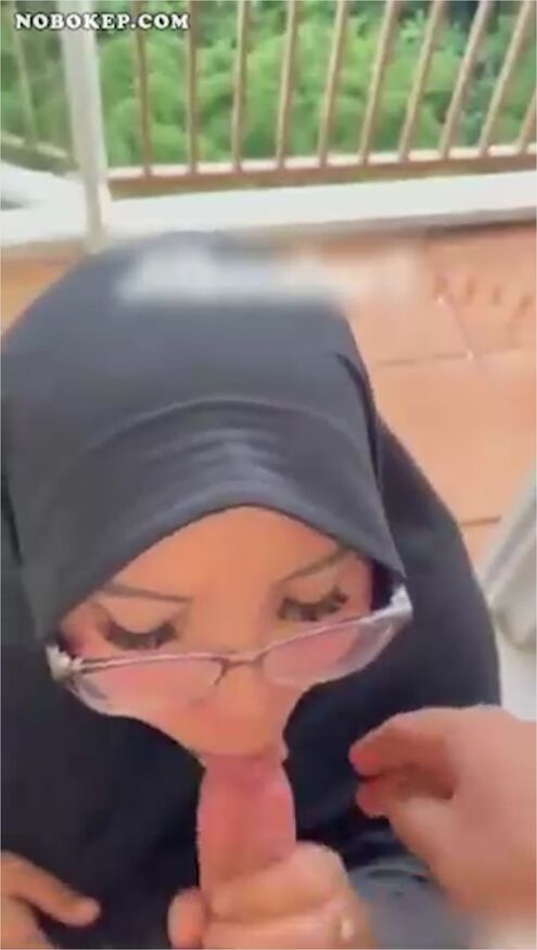 Bokep Indo Tante Hijab Sepongannya Mantap Bener! - Mbokepindo