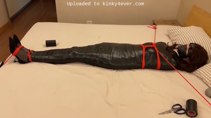 Chinese Bondage On Bed