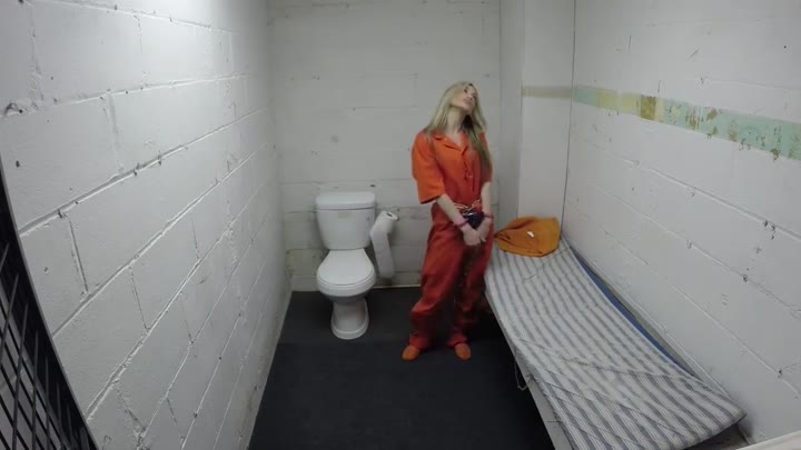 Zoey In Jail P2