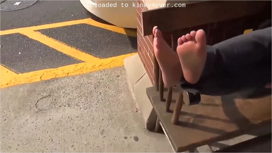 Angry Amateur Cutie Removes White Socks And Shows Her Perfect Feet