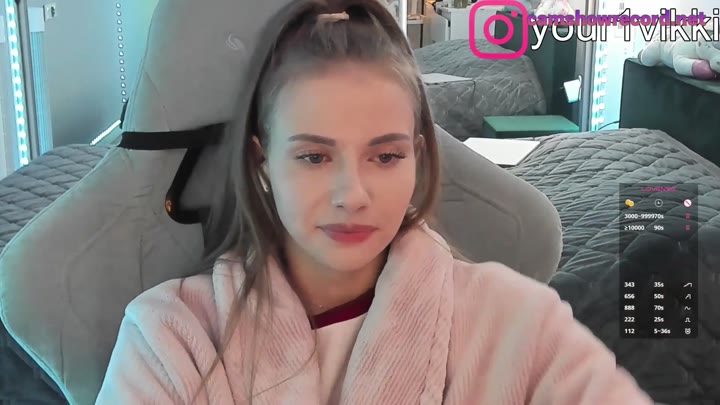 -VikkiL0vesCheese- 1