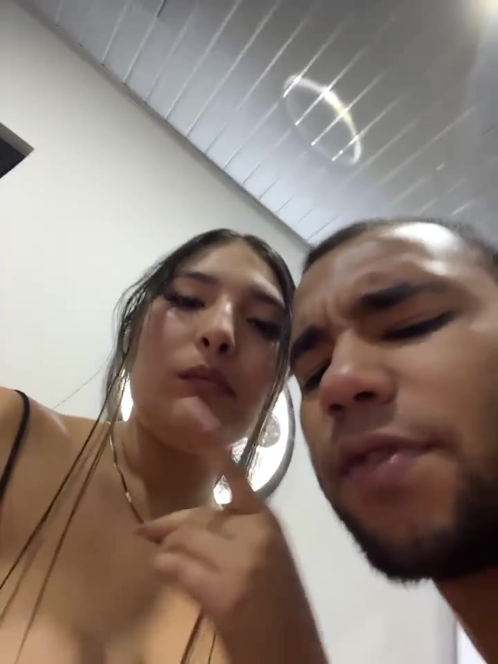 Webcam Model Hot2gether69 Videos