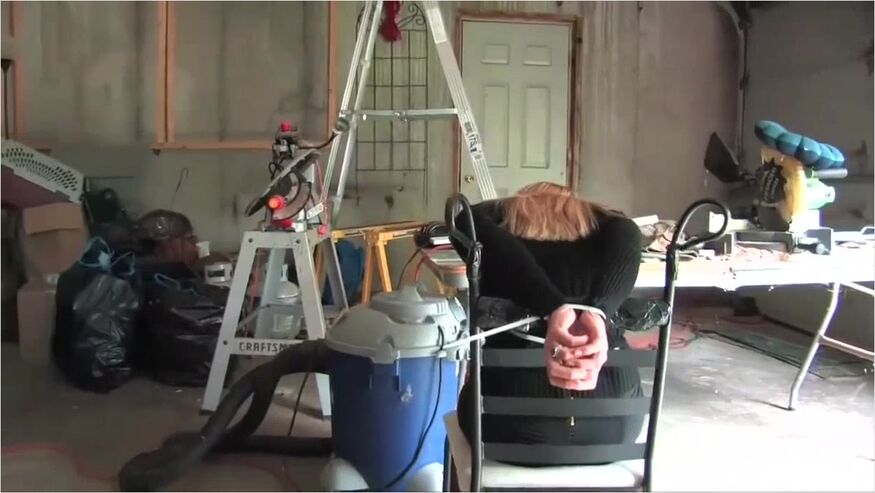 Chair Zipped