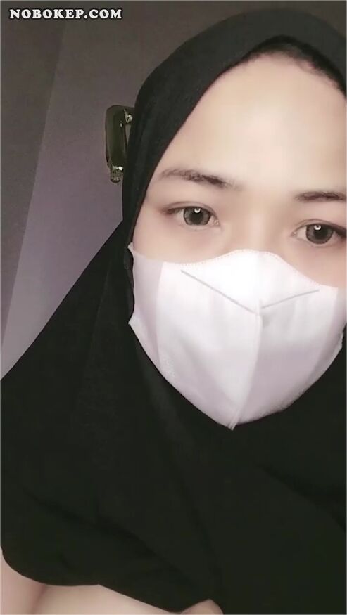Bokep Indo Dedek Hijab Mulai Berani Show Uting - Bokep Indo