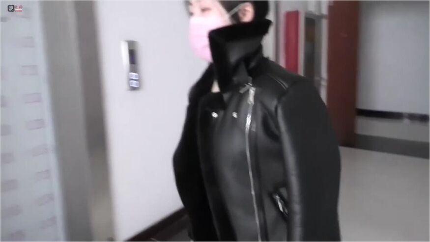 Asian Outdoor Bondage Stroll