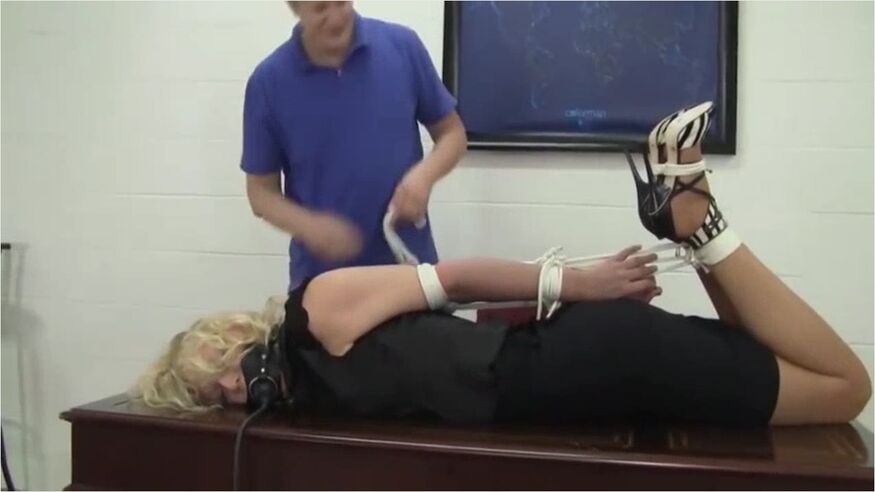 Pump Gagged Eva