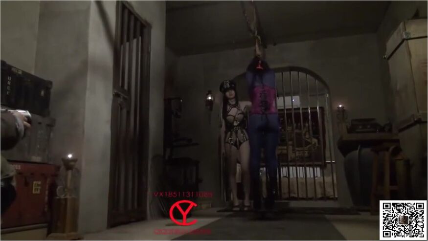 Femdom In Jail (1)