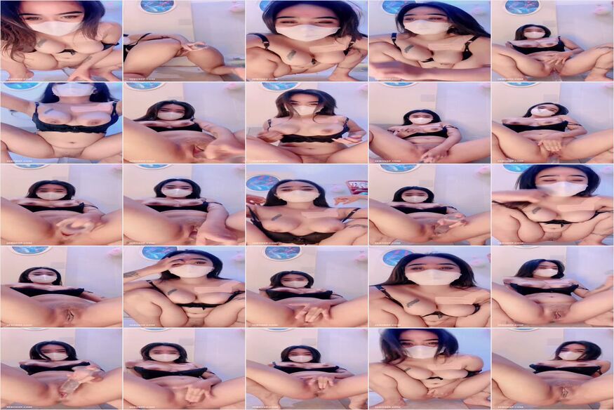 Colok Memek Mulus Lauraa Pake Dildo Crot Bareng