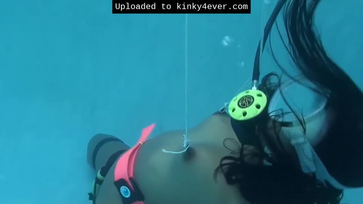 Pool Selfbondage
