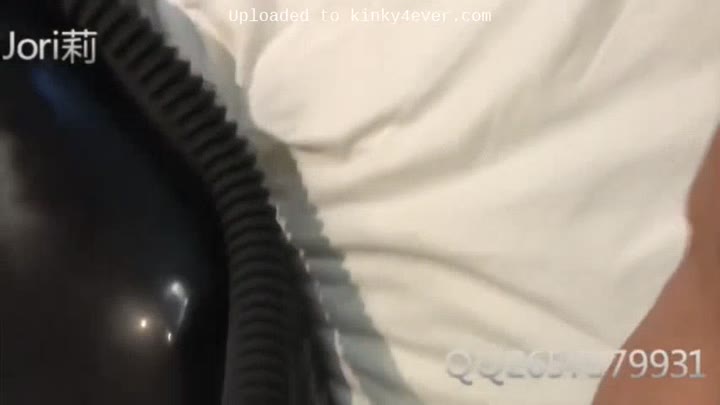 Latex Girl Breathcontrol