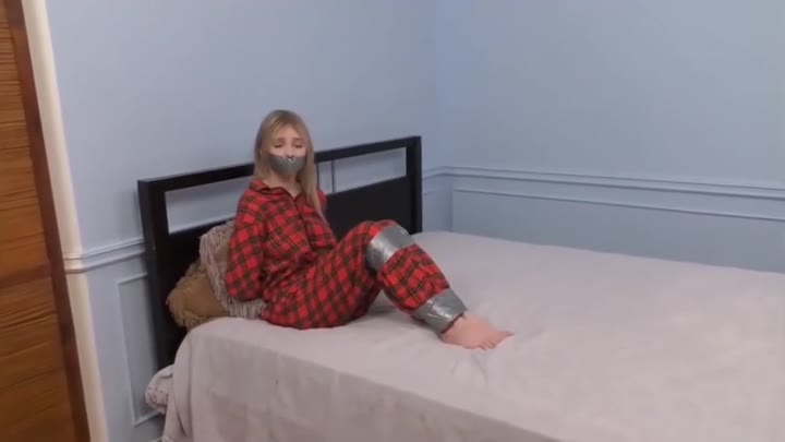 Girl Got Tied Up And Gagged Before Sleep