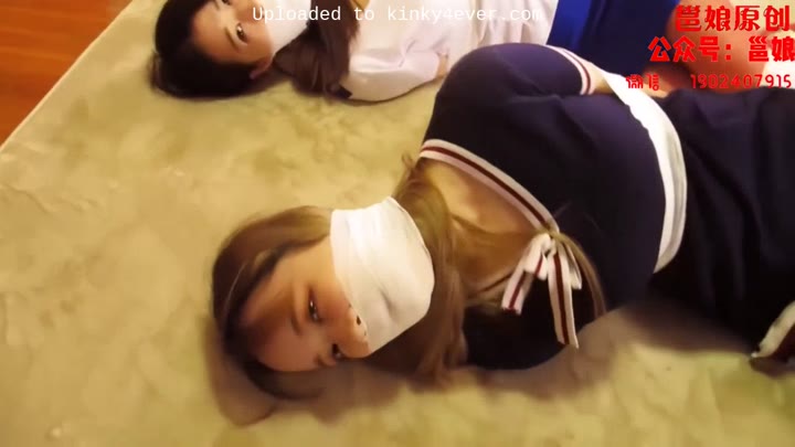 Two Asian schoolgirls 18+ Looking Pretty Secured