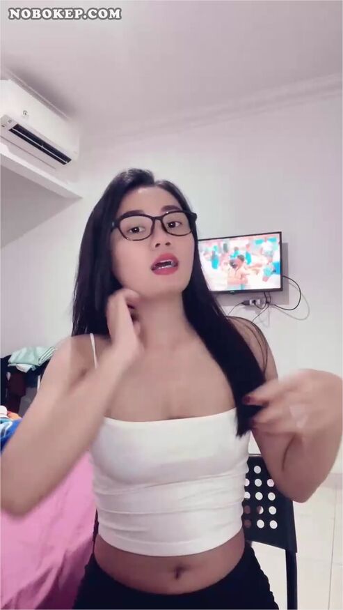 Bokep Indo Kak Cila Lepas Bra Pamer Uting - Bokep Indonesia