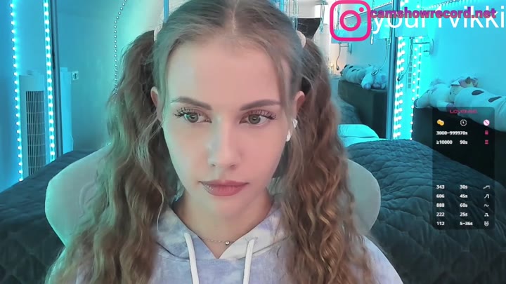 -VikkiL0vesCheese- 1