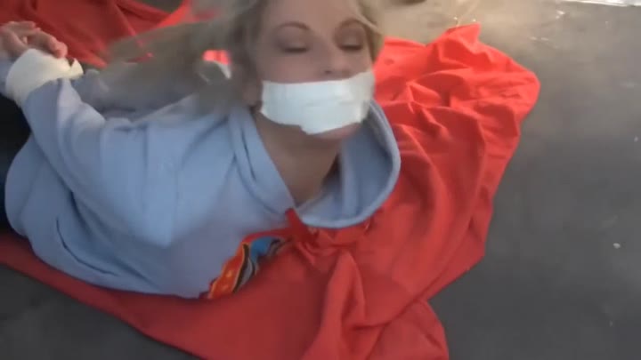 Jogger Caught And Bound