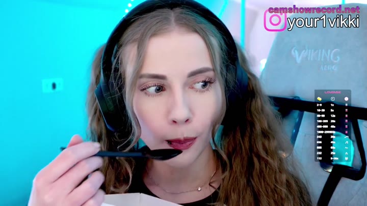 -VikkiL0vesCheese- 1