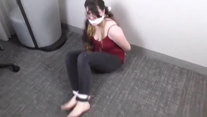 Luna Cleave Gagged