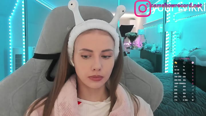 -VikkiL0vesCheese- 1