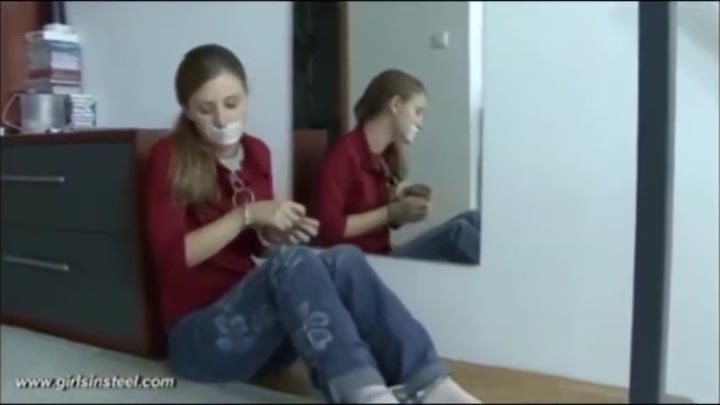 Cutie Self Bondage