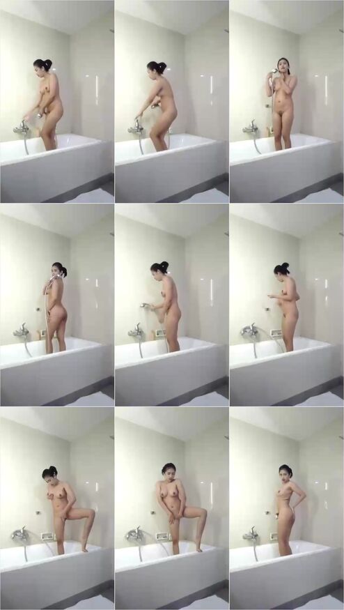 Video Janda Mandi Di Bathup Sengaja Di Rekam 2 KingBokep