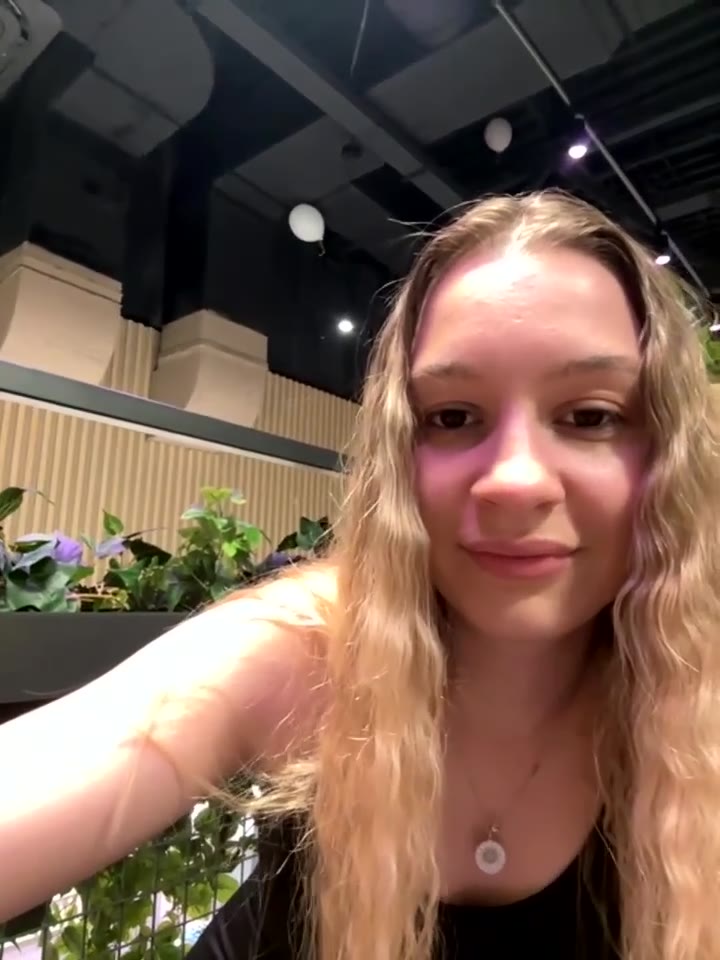 Webcam Model SashaCatt Videos