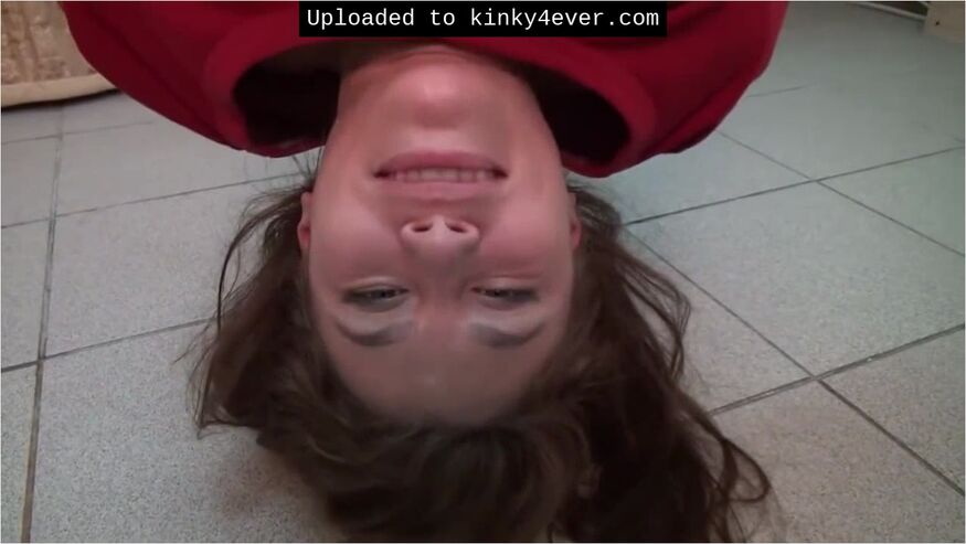 Roxanna - Upside Down Suspension Struggle