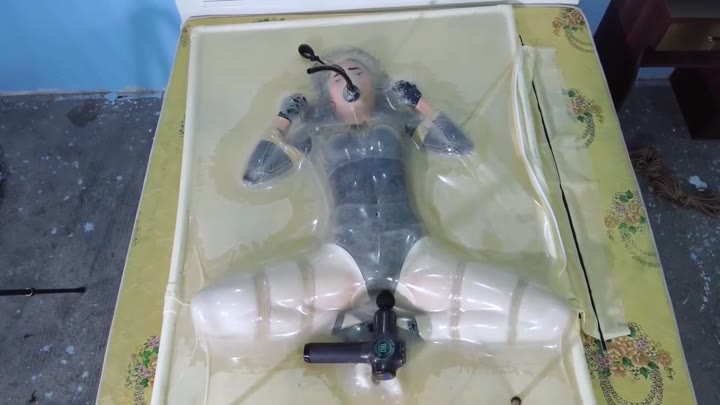 Frogtied In Transparent Vacbed