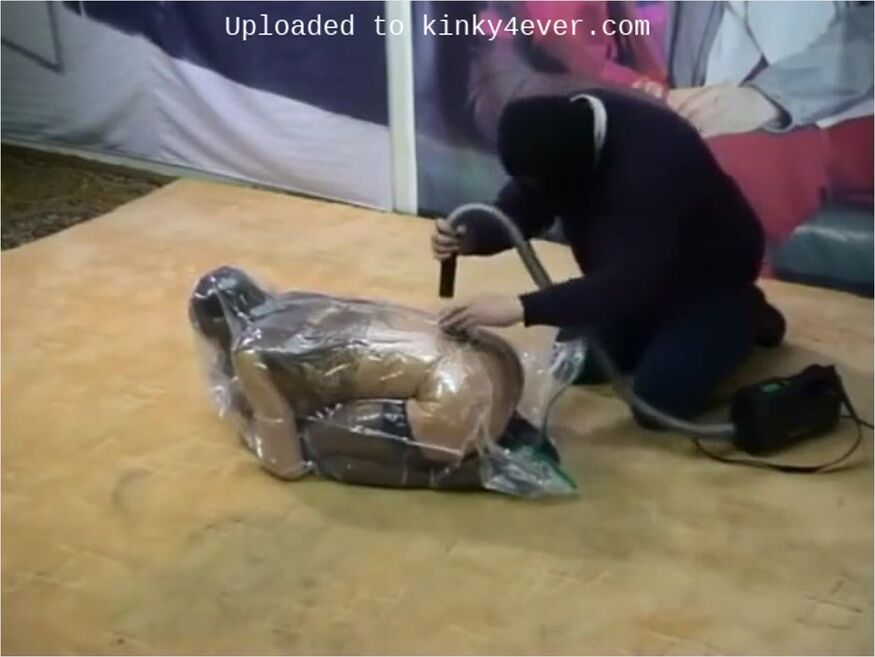 Katharina Put To Vacuum Bag
