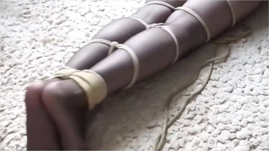 Asian Meets Ropes