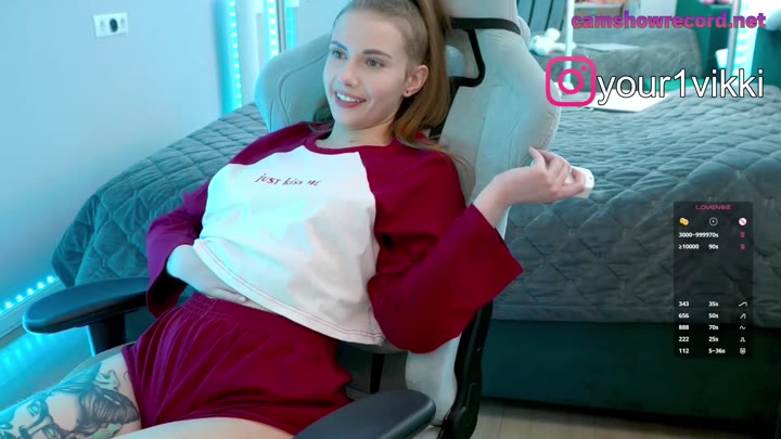 -VikkiL0vesCheese- 1