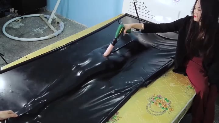 Vacbed Couple Tease